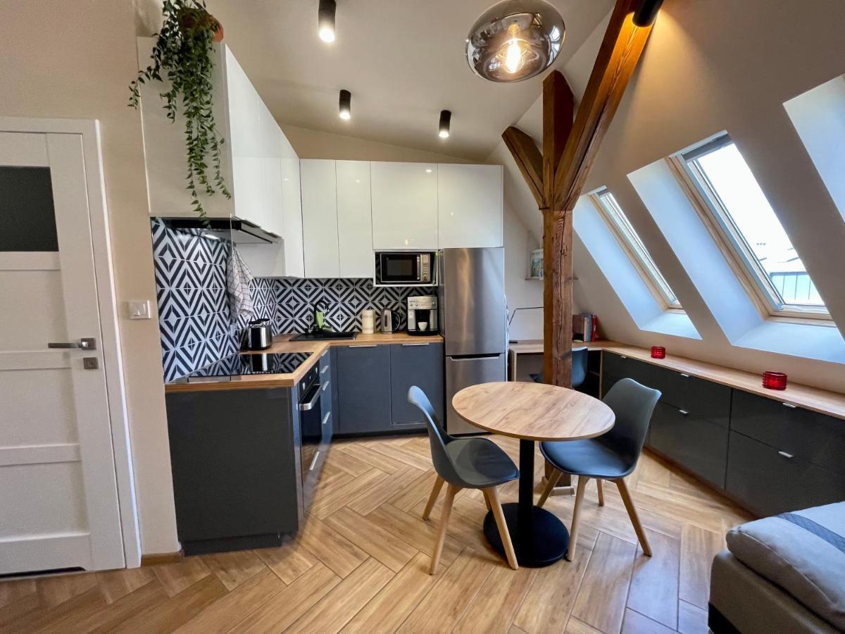 Attic Studio Jezyce Poznań Extérieur photo