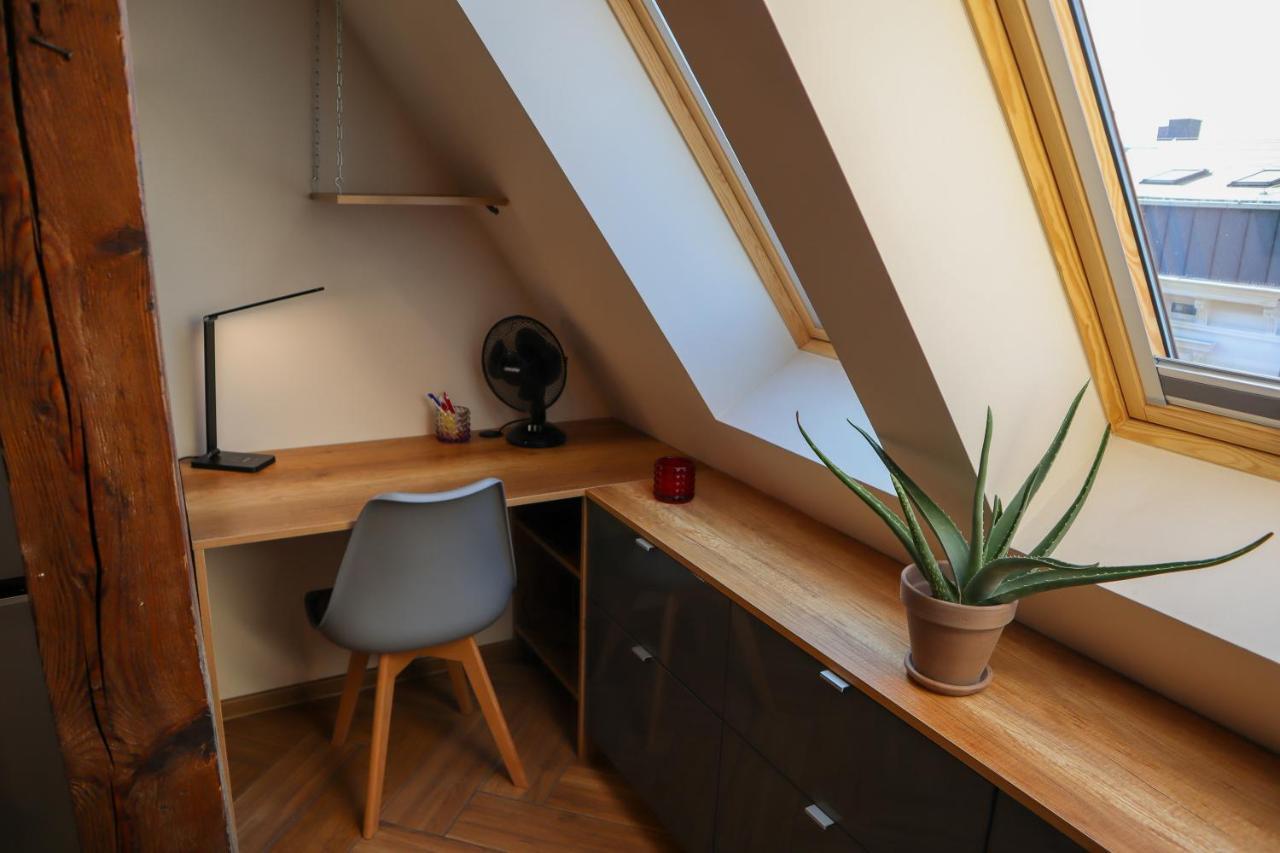 Attic Studio Jezyce Poznań Extérieur photo